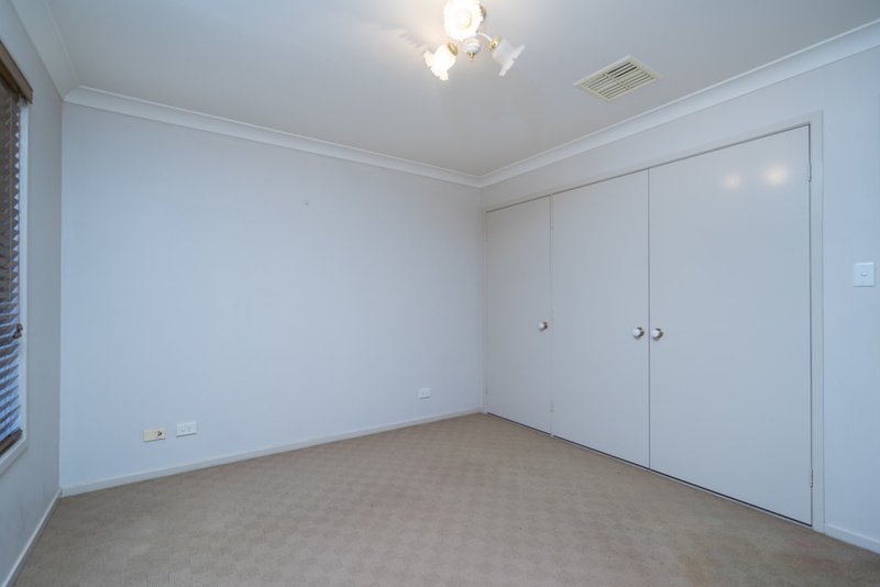 Photo - 71 Twickenham Drive, Dubbo NSW 2830 - Image 8