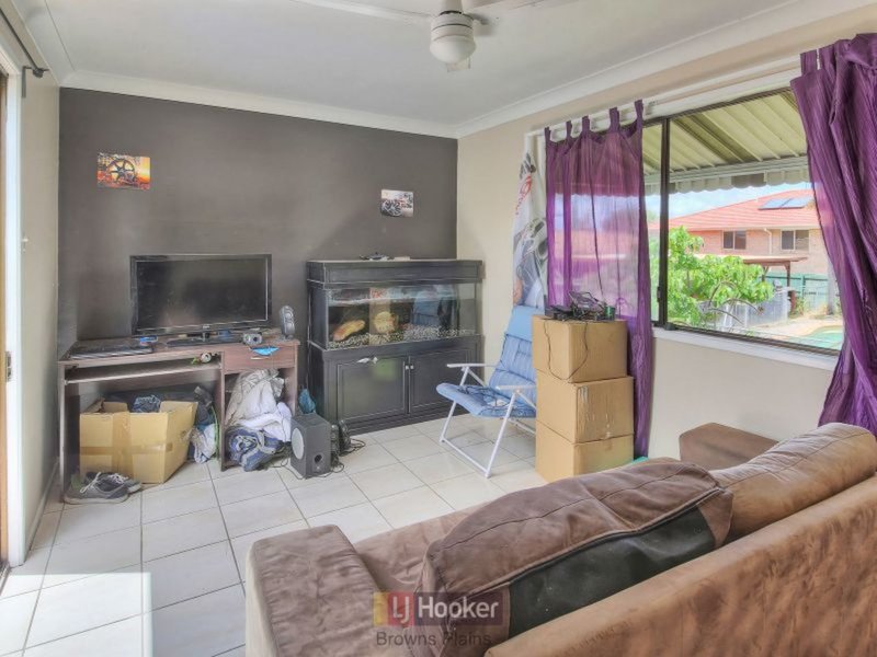 Photo - 71 Vansittart Road, Regents Park QLD 4118 - Image 9