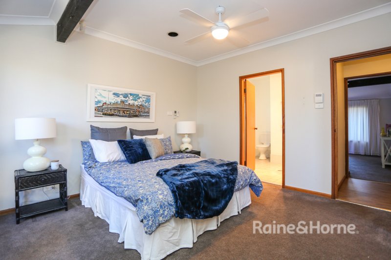 Photo - 71 Violet Street, South Bathurst NSW 2795 - Image 10