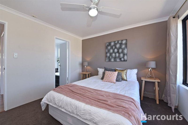 Photo - 71 Viridian Drive, Banksia Grove WA 6031 - Image 5