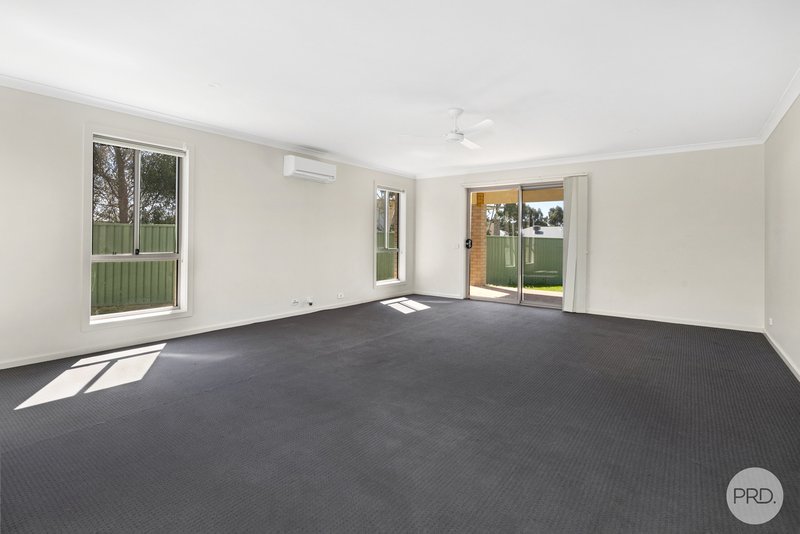 Photo - 71 Waterford Drive, Miners Rest VIC 3352 - Image 6
