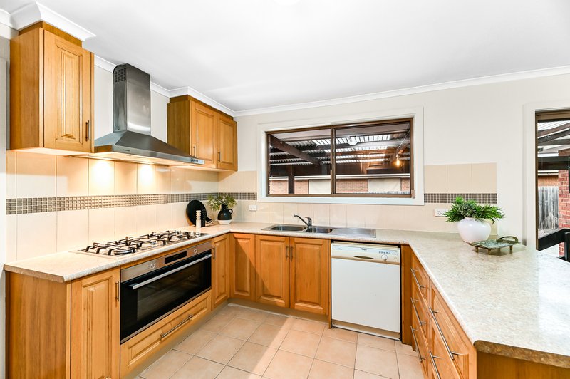 Photo - 71 Wentworth Avenue, Rowville VIC 3178 - Image 7