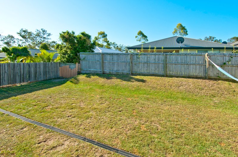 Photo - 71 Willow Rise Drive, Waterford QLD 4133 - Image 15