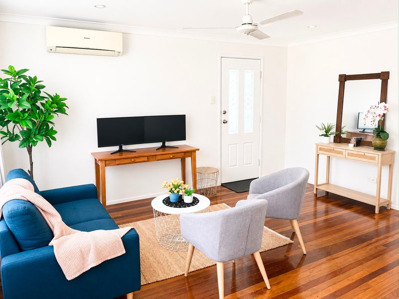 Photo - 71 Woogaroo Street, Goodna QLD 4300 - Image 4
