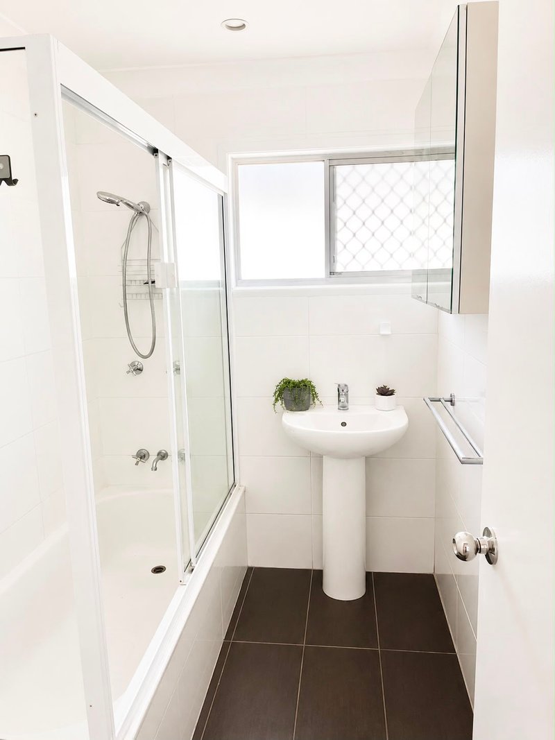 Photo - 71 Woogaroo Street, Goodna QLD 4300 - Image 11