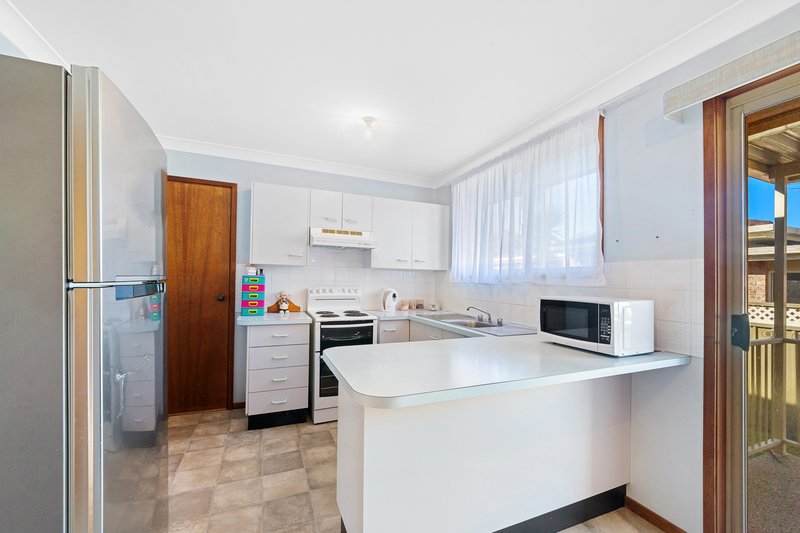 Photo - 7/10-12 Lake Street, Budgewoi NSW 2262 - Image 5