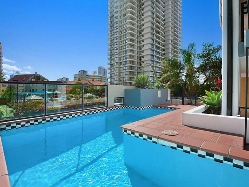 Photo - 7/10 Albert Avenue, Broadbeach QLD 4218 - Image 12