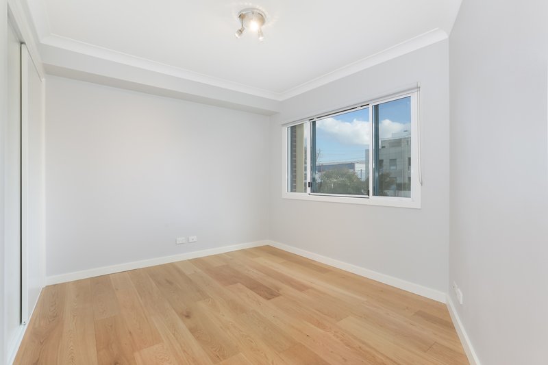 Photo - 7/10 Belleverde Avenue, Strathfield NSW 2135 - Image 3