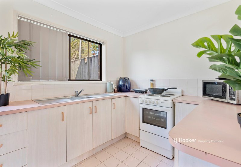 Photo - 7/10 Damalis Street, Woodridge QLD 4114 - Image 7