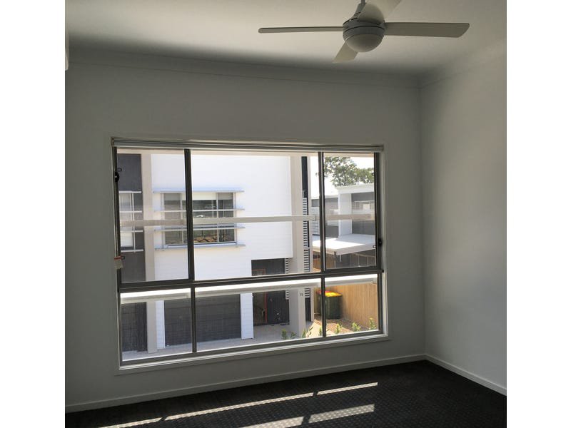 Photo - 7/10 Lakewood Ave , Parkinson QLD 4115 - Image 4