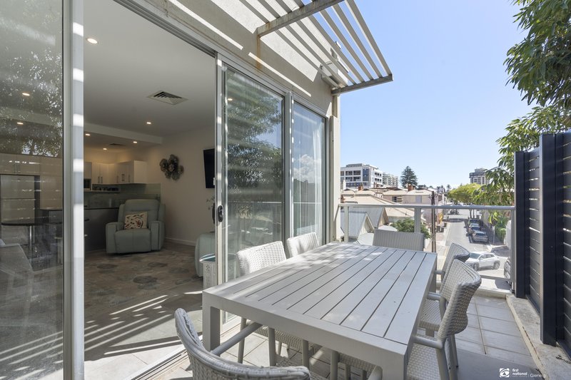 Photo - 7/10 Moseley Street, Glenelg SA 5045 - Image 3