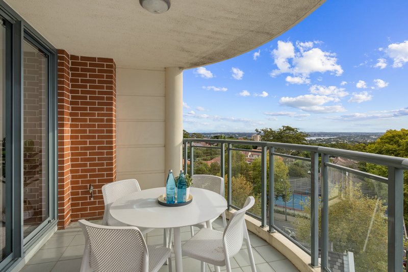 Photo - 710/28 West Street, North Sydney NSW 2060 - Image 3