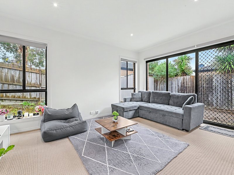 Photo - 7/103 Army Road, Pakenham VIC 3810 - Image 4