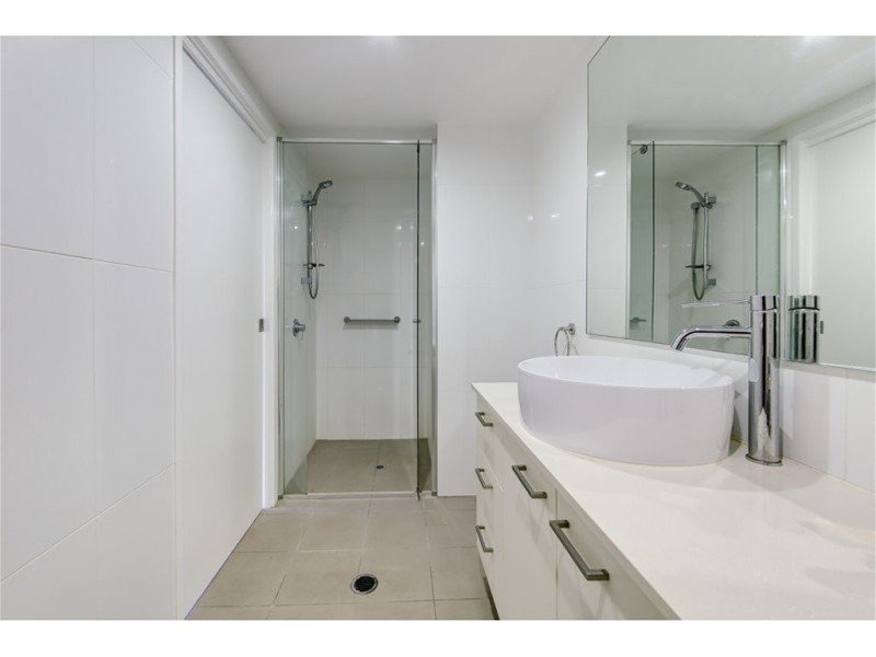 Photo - 7103/7 Emporio Place, Maroochydore QLD 4558 - Image 5