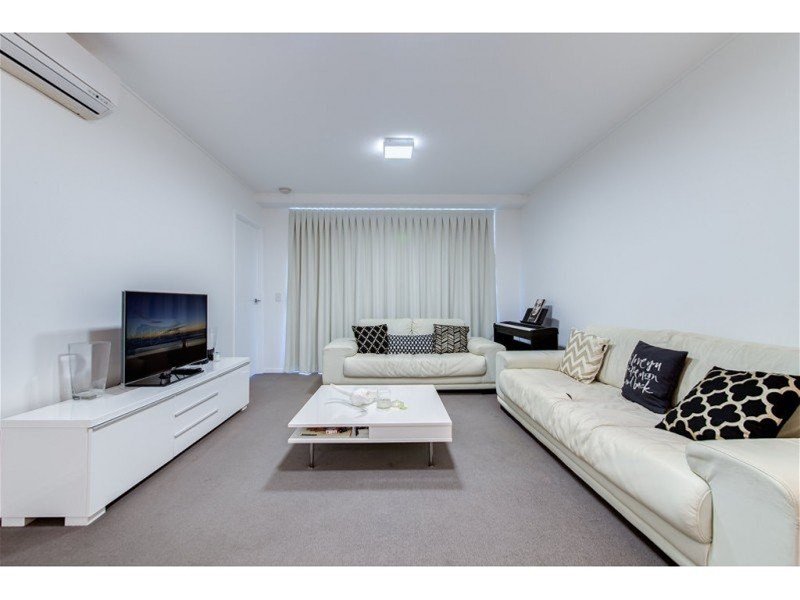 Photo - 7103/7 Emporio Place, Maroochydore QLD 4558 - Image 12