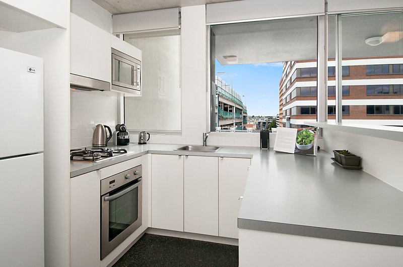 Photo - 710/82 Alfred Street, Fortitude Valley QLD 4006 - Image 4