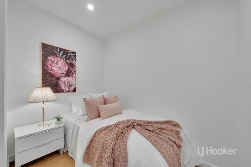 Photo - 710/93 Flemington Road, North Melbourne VIC 3051 - Image 6