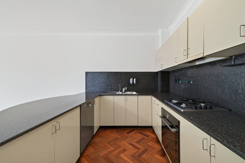 Photo - 7/11-15 Young Street, Paddington NSW 2021 - Image 4