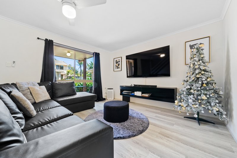 Photo - 7/11 Damalis Street, Woodridge QLD 4114 - Image 3