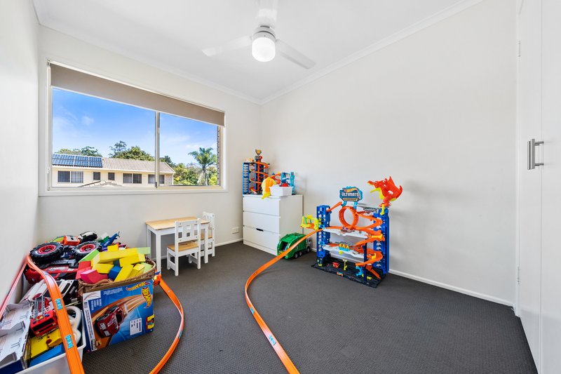 Photo - 7/11 Damalis Street, Woodridge QLD 4114 - Image 13