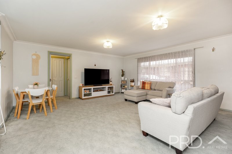 Photo - 7/11 Fitzroy Street, Tumut NSW 2720 - Image 11