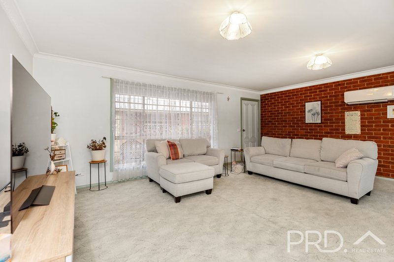 Photo - 7/11 Fitzroy Street, Tumut NSW 2720 - Image 12