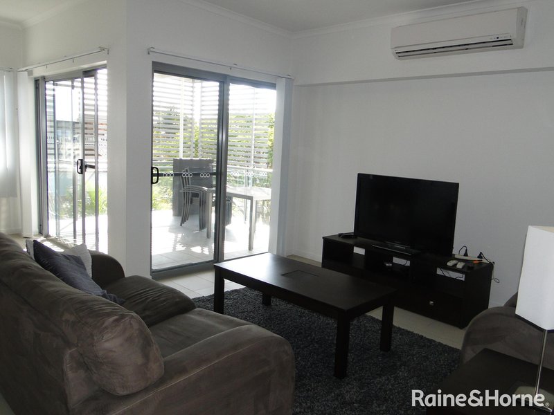 Photo - 7/11 Glenlyon Street, Gladstone Central QLD 4680 - Image 3