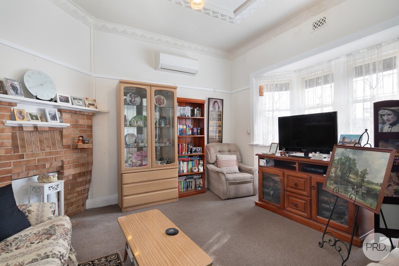 Photo - 711 Gregory Street, Soldiers Hill VIC 3350 - Image 5