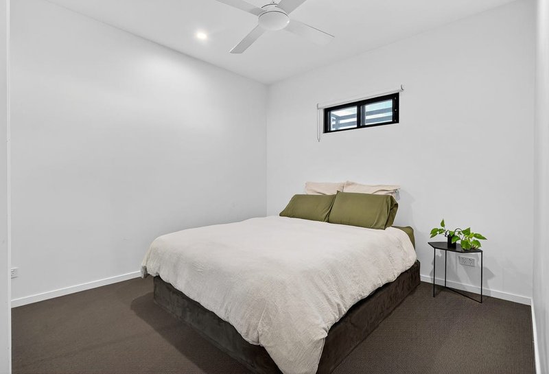 Photo - 7/11 Lagonda Street, Annerley QLD 4103 - Image 7