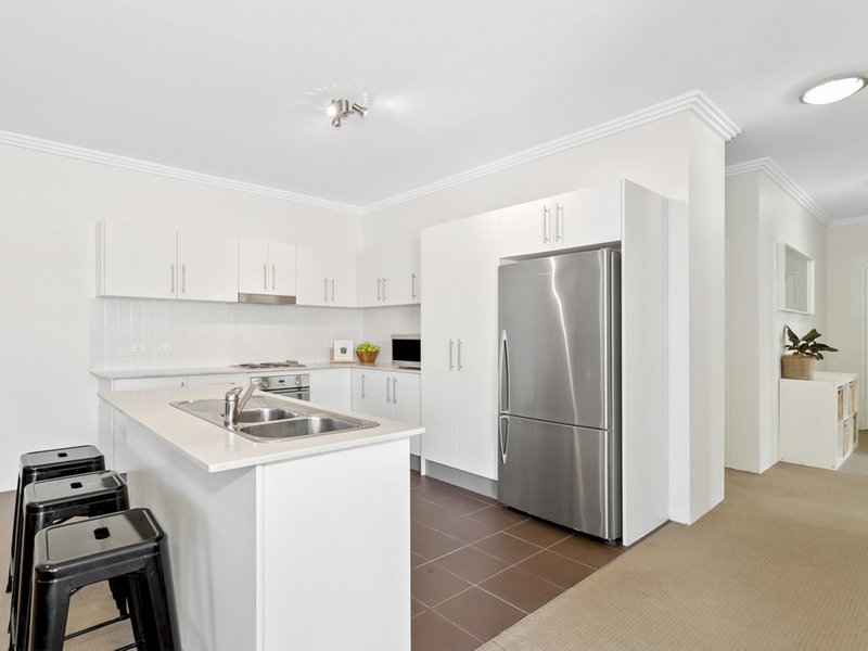 Photo - 7/11 Stuart Street, Helensburgh NSW 2508 - Image 5