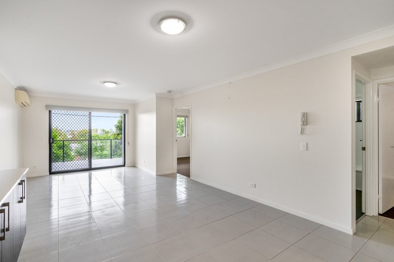 Photo - 7/11 View Street, Chermside QLD 4032 - Image 7