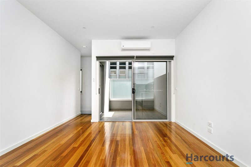 Photo - 7/11 Winifred Street, Essendon VIC 3040 - Image 1