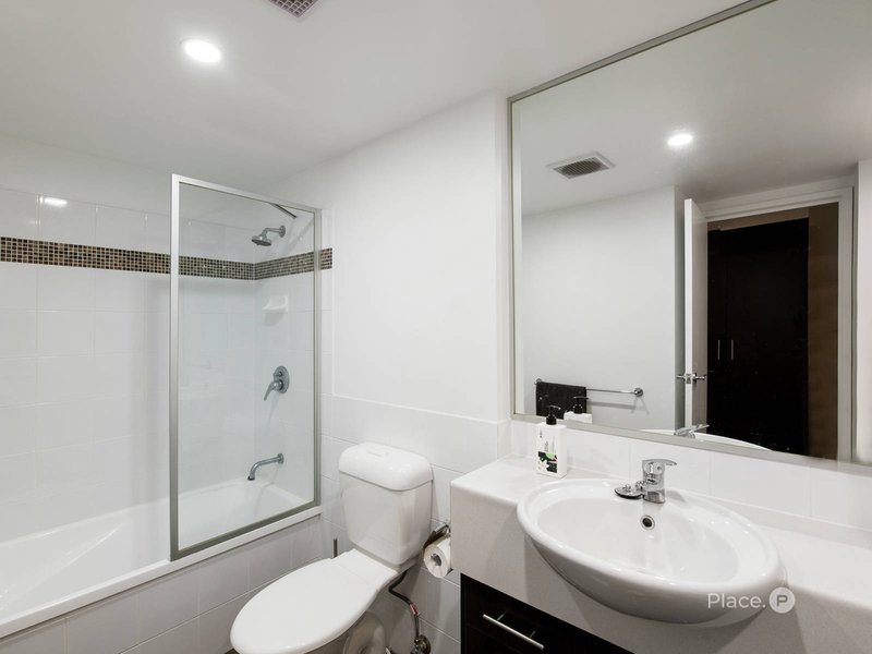 Photo - 7/110 Commercial Road, Teneriffe QLD 4005 - Image 11