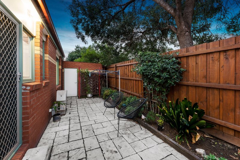 Photo - 7/111 Martins Lane, Viewbank VIC 3084 - Image 9