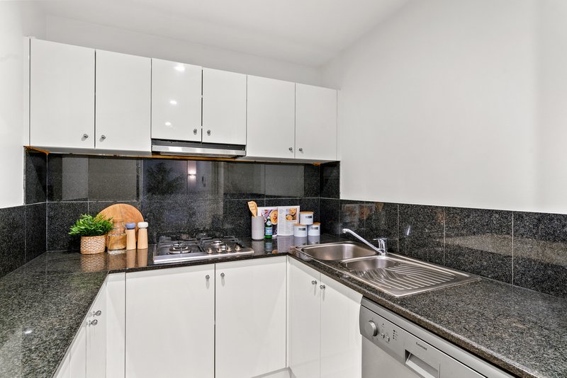 Photo - 711/133 Goulburn Street, Surry Hills NSW 2010 - Image 6