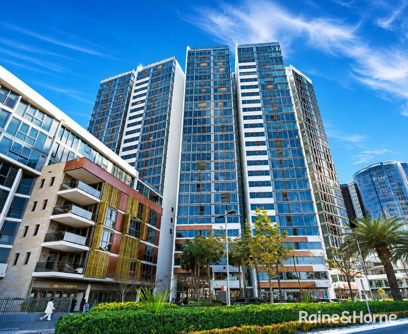 Photo - 711/18 Footbridge Boulevard, Wentworth Point NSW 2127 - Image 1