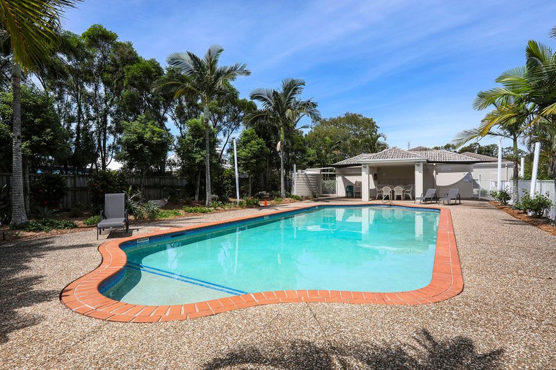 Photo - 7/113-115 Arundel Drive, Arundel QLD 4214 - Image 3