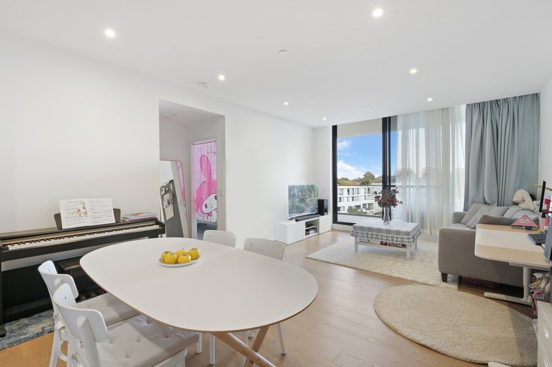 Photo - 711/30 Anderson Street, Chatswood NSW 2067 - Image 2