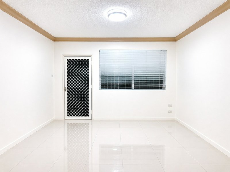 Photo - 7/12 Hill Street, Cabramatta NSW 2166 - Image 2