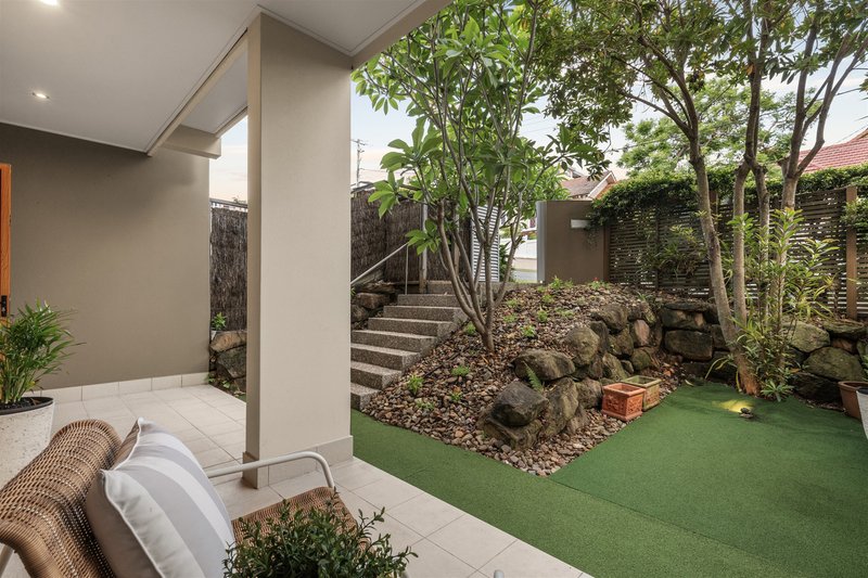 Photo - 7/12 Riverview Terrace, Hamilton QLD 4007 - Image 3