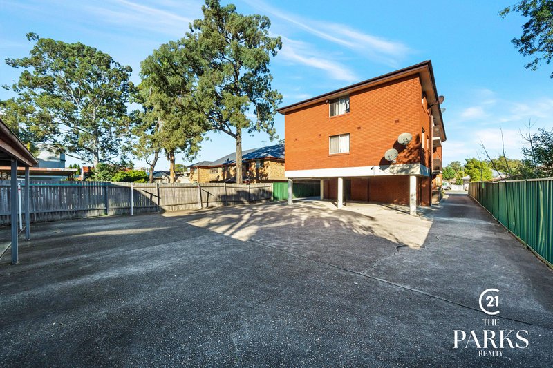 Photo - 7/12 Wrentmore Street, Fairfield NSW 2165 - Image 2