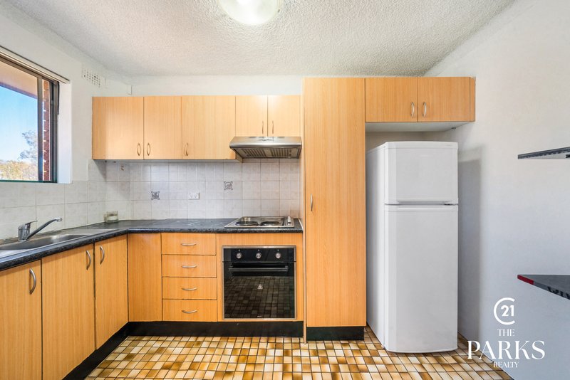 Photo - 7/12 Wrentmore Street, Fairfield NSW 2165 - Image 3