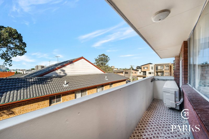 Photo - 7/12 Wrentmore Street, Fairfield NSW 2165 - Image 10