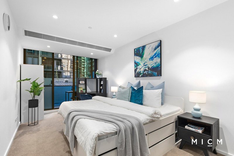 Photo - 712/1 Balston Street, Southbank VIC 3006 - Image 1