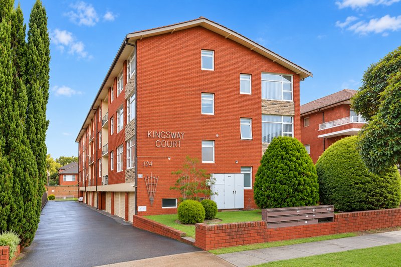 Photo - 7/124 Chuter Avenue, Ramsgate Beach NSW 2217 - Image 1