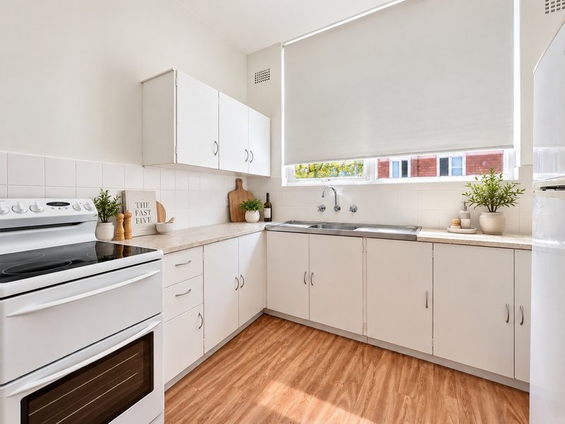 Photo - 7/124 Chuter Avenue, Ramsgate Beach NSW 2217 - Image 3