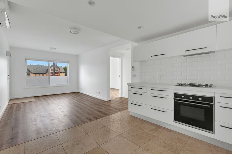Photo - 7/126 Albion Street, Brunswick VIC 3056 - Image 4