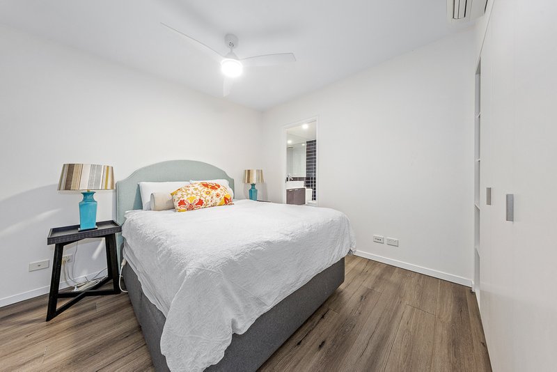 Photo - 712/8 Jeays Street, Bowen Hills QLD 4006 - Image 11