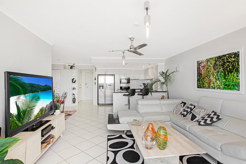 Photo - 71/2940 Gold Coast Highway, Surfers Paradise QLD 4217 - Image 5