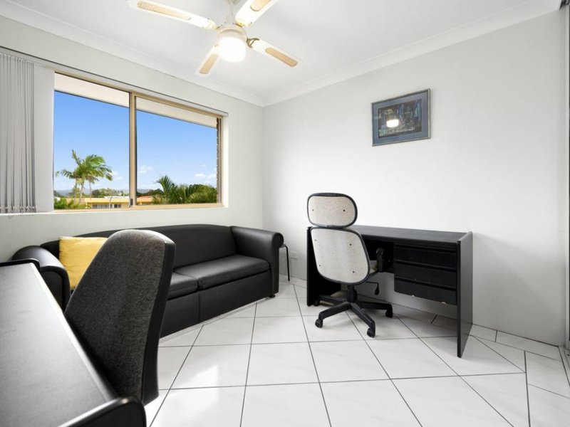 Photo - 7/13-15 Aquila Court, Mermaid Waters QLD 4218 - Image 10